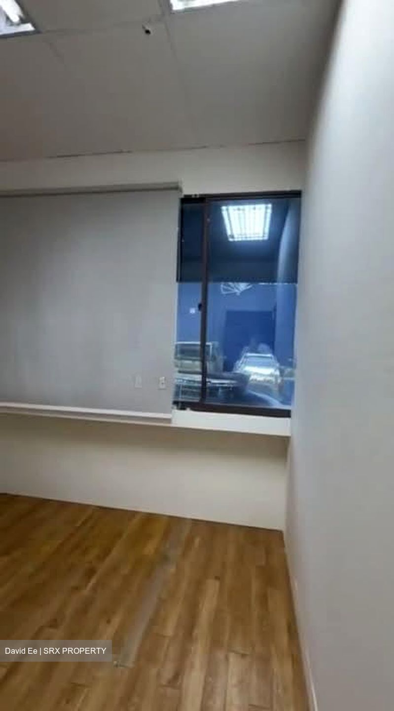 Benoi Road (D22), Factory #572588001